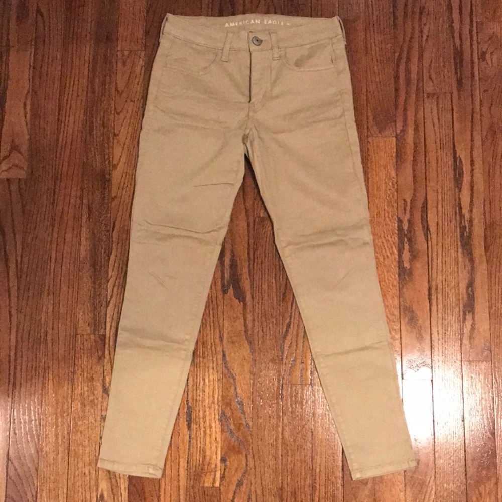 American Eagle skinny khaki pants